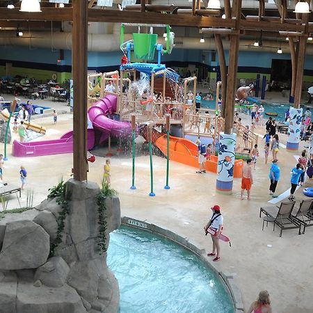 מאונט פלזנט Soaring Eagle Waterpark And Hotel מראה חיצוני תמונה
