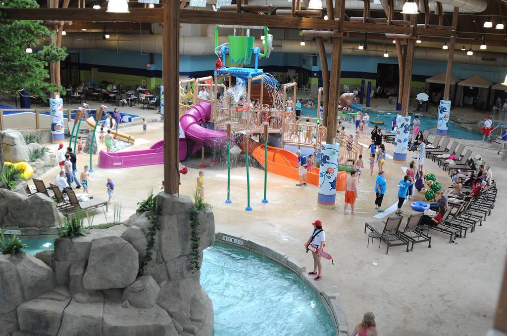 מאונט פלזנט Soaring Eagle Waterpark And Hotel מראה חיצוני תמונה